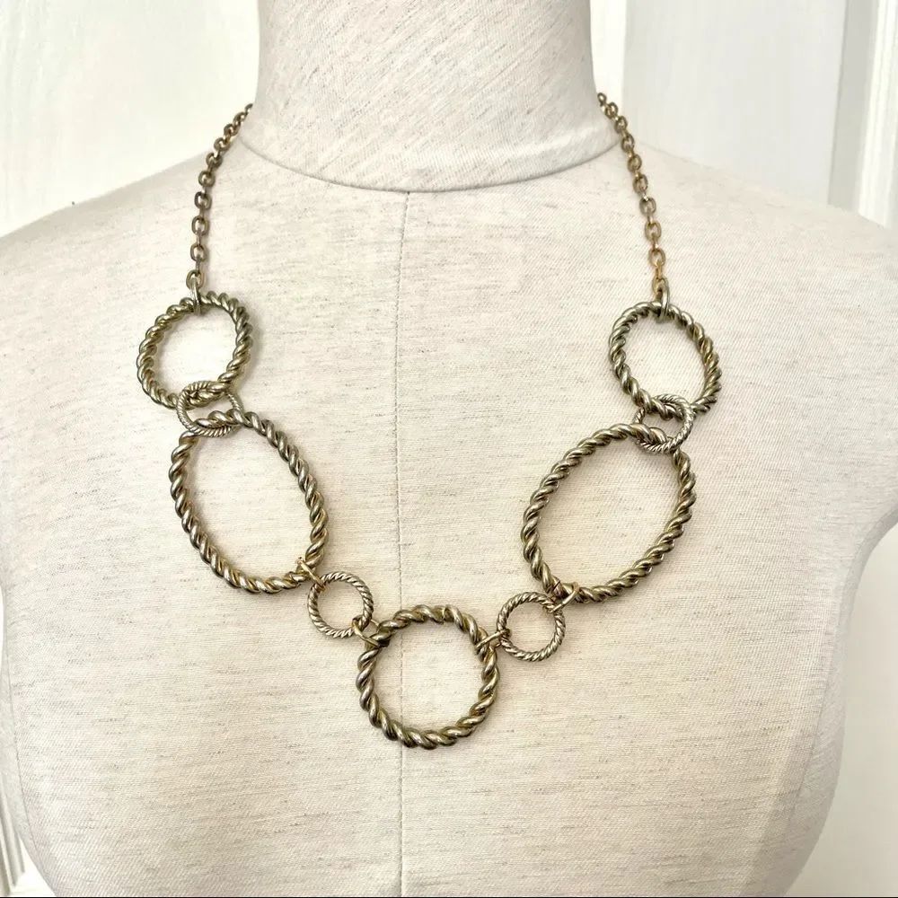 Gold tone link necklace